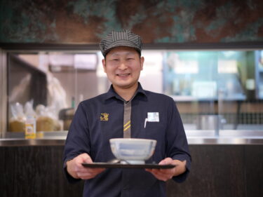 自分らしく働ける。若鯱家で見つけた“居場所”という働き方。