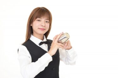 バーテンダーとはどんな職種？│仕事内容・年収・キャリア