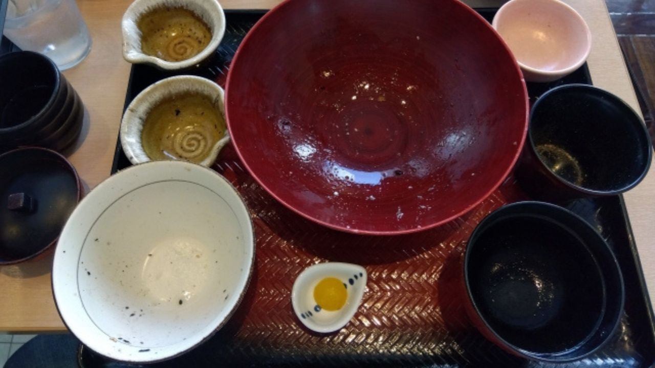 食器を下げるマナーをシーン別に解説！基本とタイミングを知りたい方 